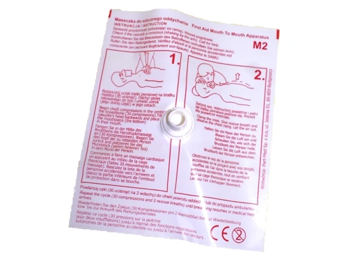 maseczka pierwsza pomoc usta usta